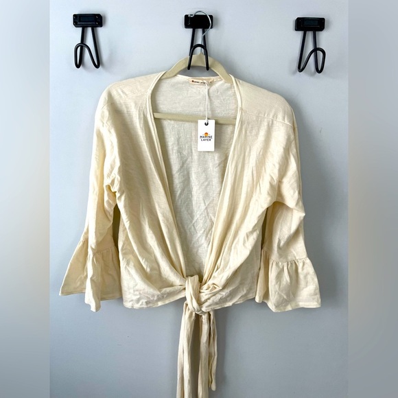 NWT Marine Layer, women’s XL, Ava wrap top in antique white flare sleeve cotton - Picture 2 of 5